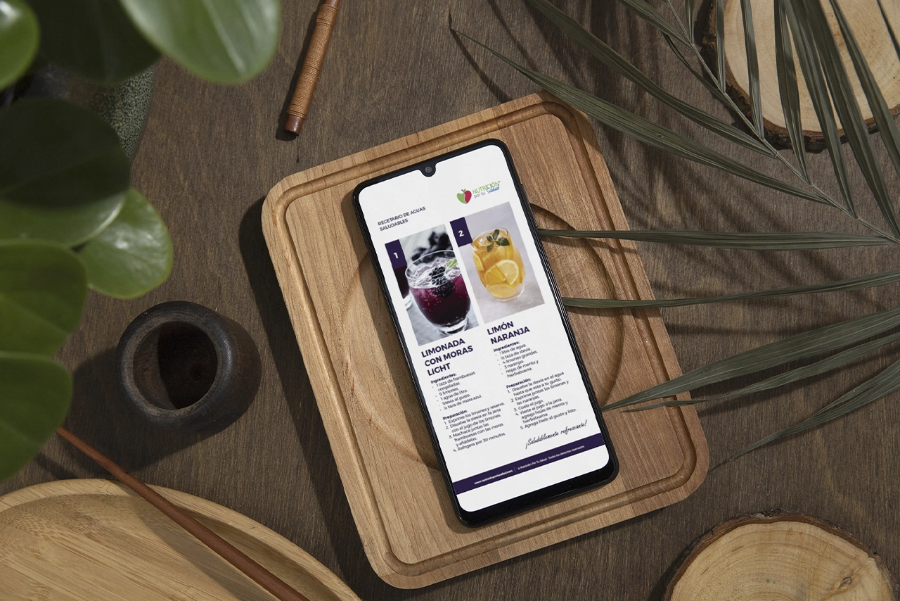 Brochure digital de recetas mostrado en un teléfono